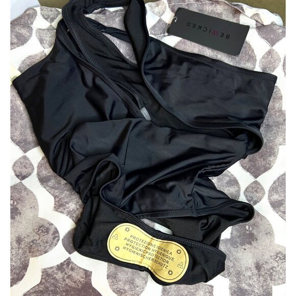 Be Wicked Black One-Shoulder Cutout Swimsuit Nylon/Lycra Size S Womens Swimwear - Picture 4 of 6